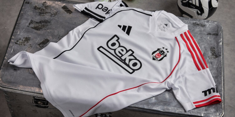 Adidas’tan Beşiktaş’a “Burası Beşiktaş” Dokunuşu