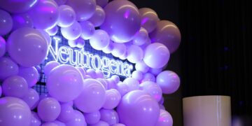 Neutrogena Collagen Bank Serisini Tanıttı!