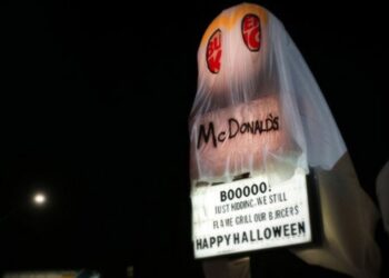 Bir Çarşaf, Bir Şaka, Bir Marka Dersi: Burger King’in Unutulmaz Halloween Hamlesi