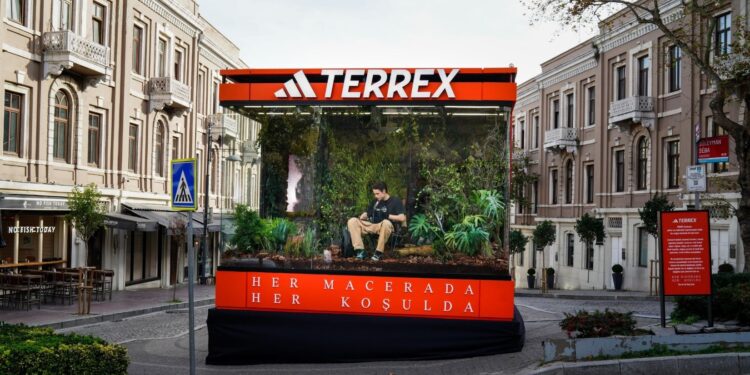 adidas TERREX ile Akaretler’de Gerçek Doğa Simülasyonu
