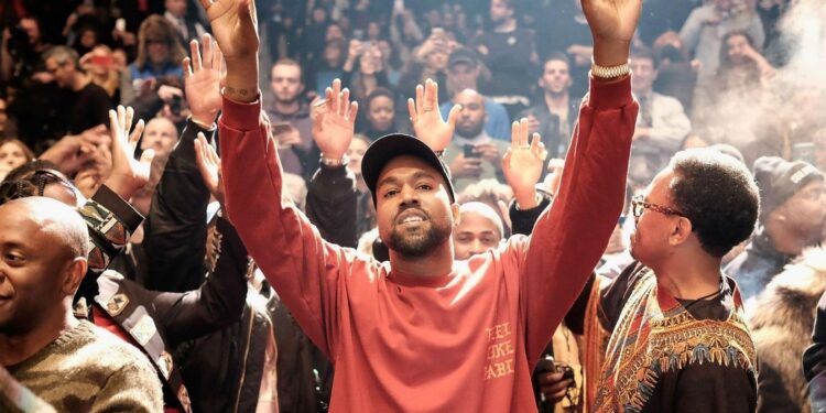 Kanye West İstanbul’a Geliyor