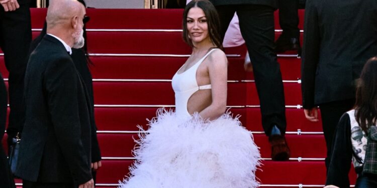 Demet Özdemir Cannes’da Trendyolmilla Tasarımıyla Dikkat Çekti