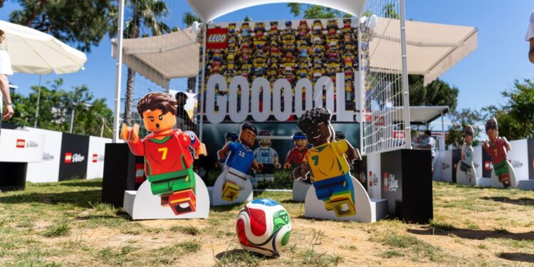 FIFA Dünya Kupası Coşkusu LEGO Dünyasıyla İstanbul’a Taşındı