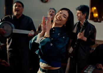 M Lisa Yeni Reklam Şarkısıyla Falım Dünyasında!