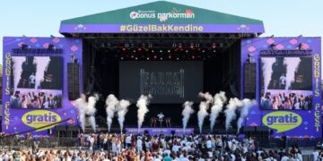 “Güzel Bak Kendine” Söylemiyle 10 Bin Kişi Gratis Fest İstanbul’daydı