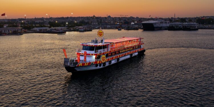 Chupa Chups’ın “Bitmeyen Eğlence” Kampanyası İstanbul Festivali Sınırlarını Aştı