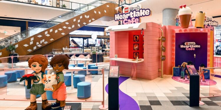 LEGO Friends’ten Heartlake Heyecanı: Cafési İstanbul’da, Müzikal Ekranlarda