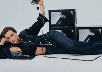 Mavi ve Serenay Sarıkaya’dan “Çok mu Çok Olsak?” Kampanyası